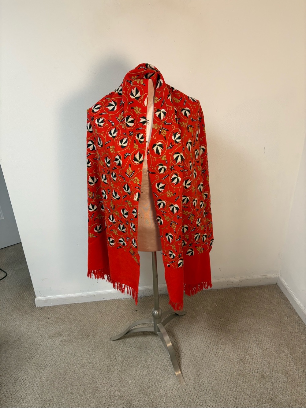 Vibrant Red Floral Fringe Wool Shawl Pashima  76x26”